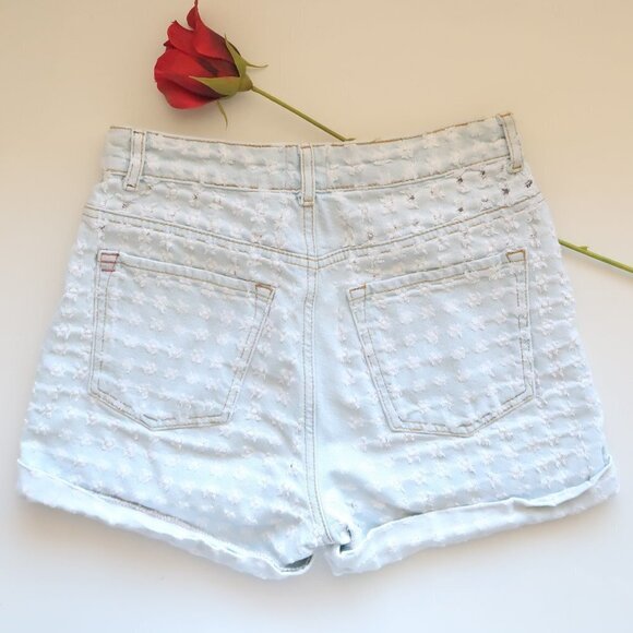 BDG Urban Outfitters Light Wash Distressed High Waist Mom Denim / Jean Sorts 25 - Picture 2 of 11